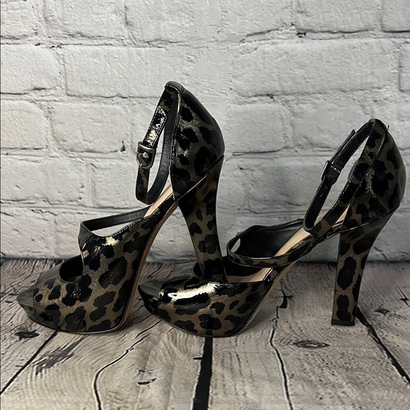 Via Spiga Black and Brown Leopard Print Heels Patent Leather 👠 - Picture 5 of 11